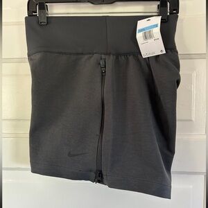 NWT Nike High Waist Gray Shorts with Pockets, Zippers on Side. Size Medium